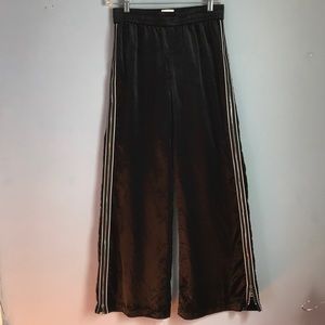 HPLY Weekend zipper flare legs pants Sz S